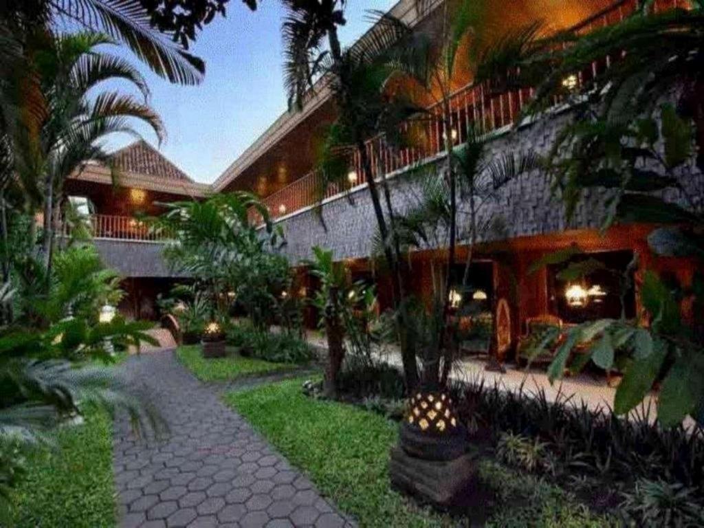 Puri Artha Hotel Γιογκιακάρτα Εξωτερικό φωτογραφία