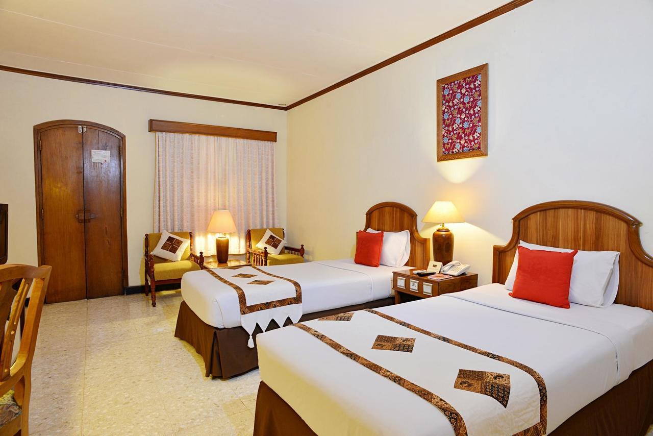 Puri Artha Hotel Γιογκιακάρτα Εξωτερικό φωτογραφία