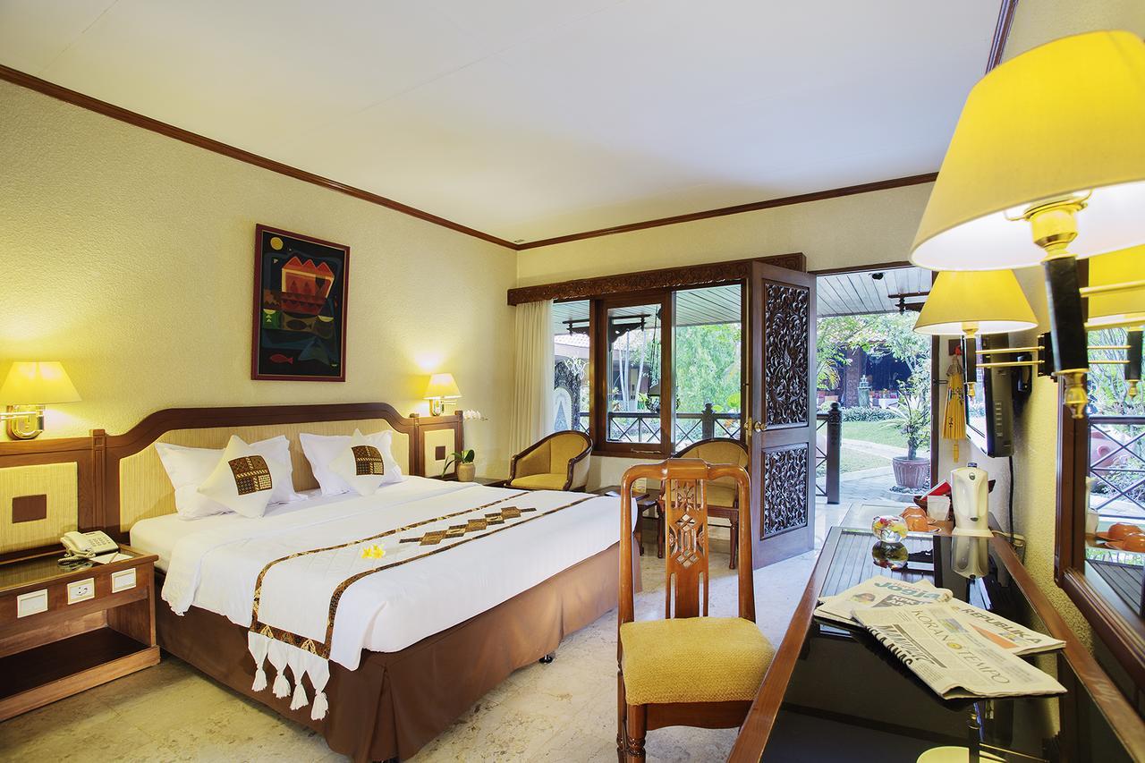 Puri Artha Hotel Γιογκιακάρτα Εξωτερικό φωτογραφία
