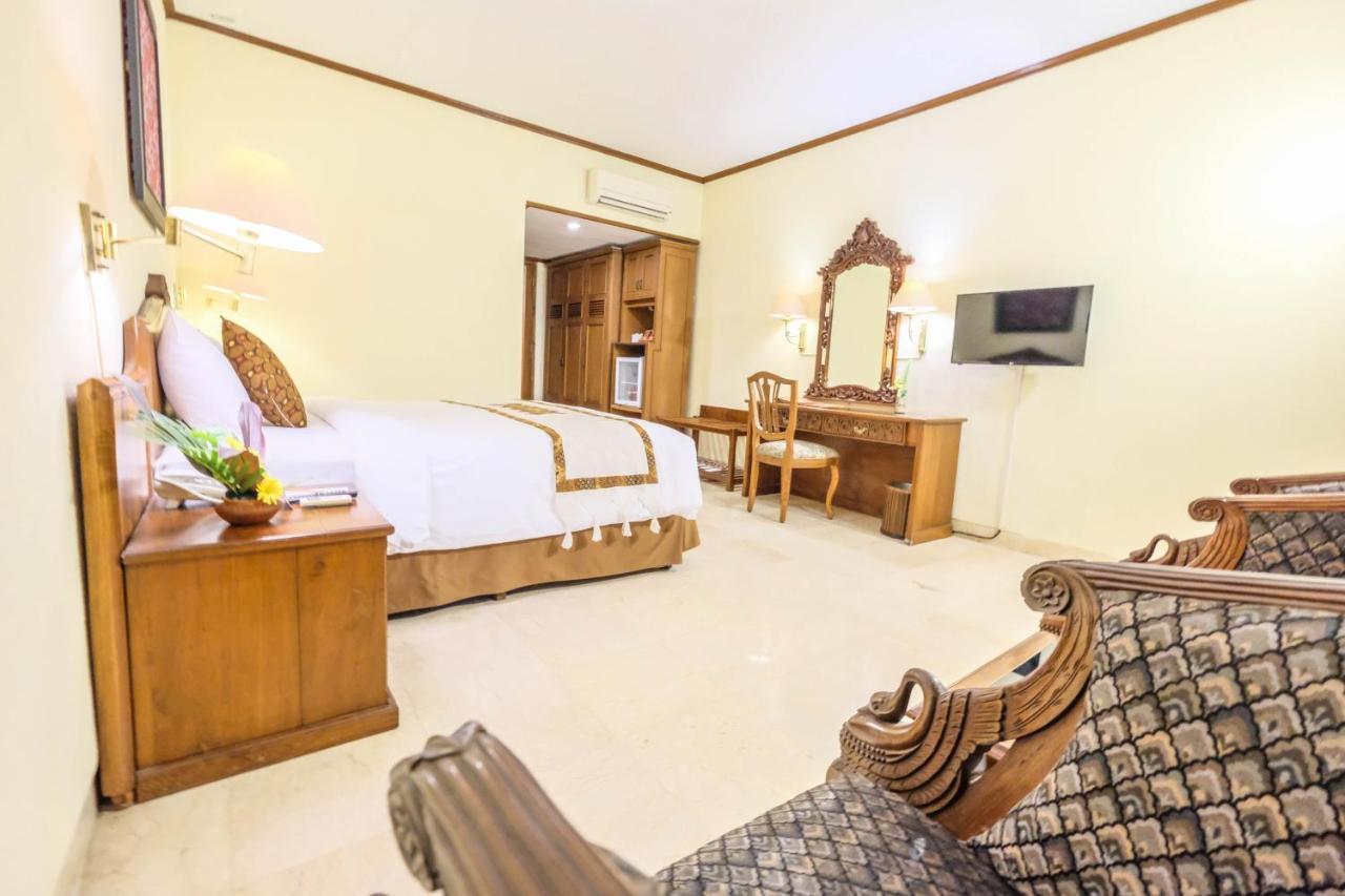 Puri Artha Hotel Γιογκιακάρτα Εξωτερικό φωτογραφία