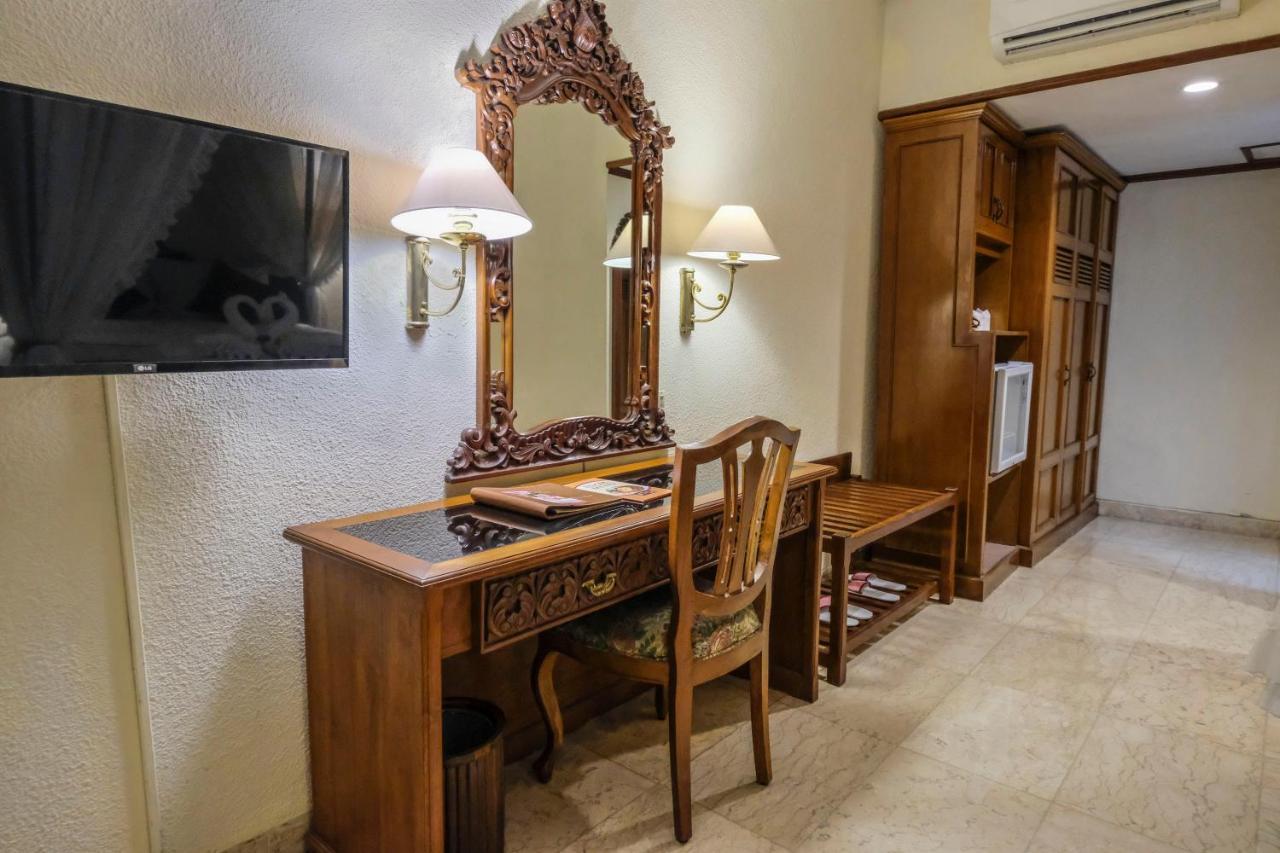 Puri Artha Hotel Γιογκιακάρτα Εξωτερικό φωτογραφία