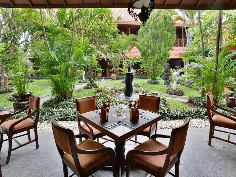 Puri Artha Hotel Γιογκιακάρτα Εξωτερικό φωτογραφία