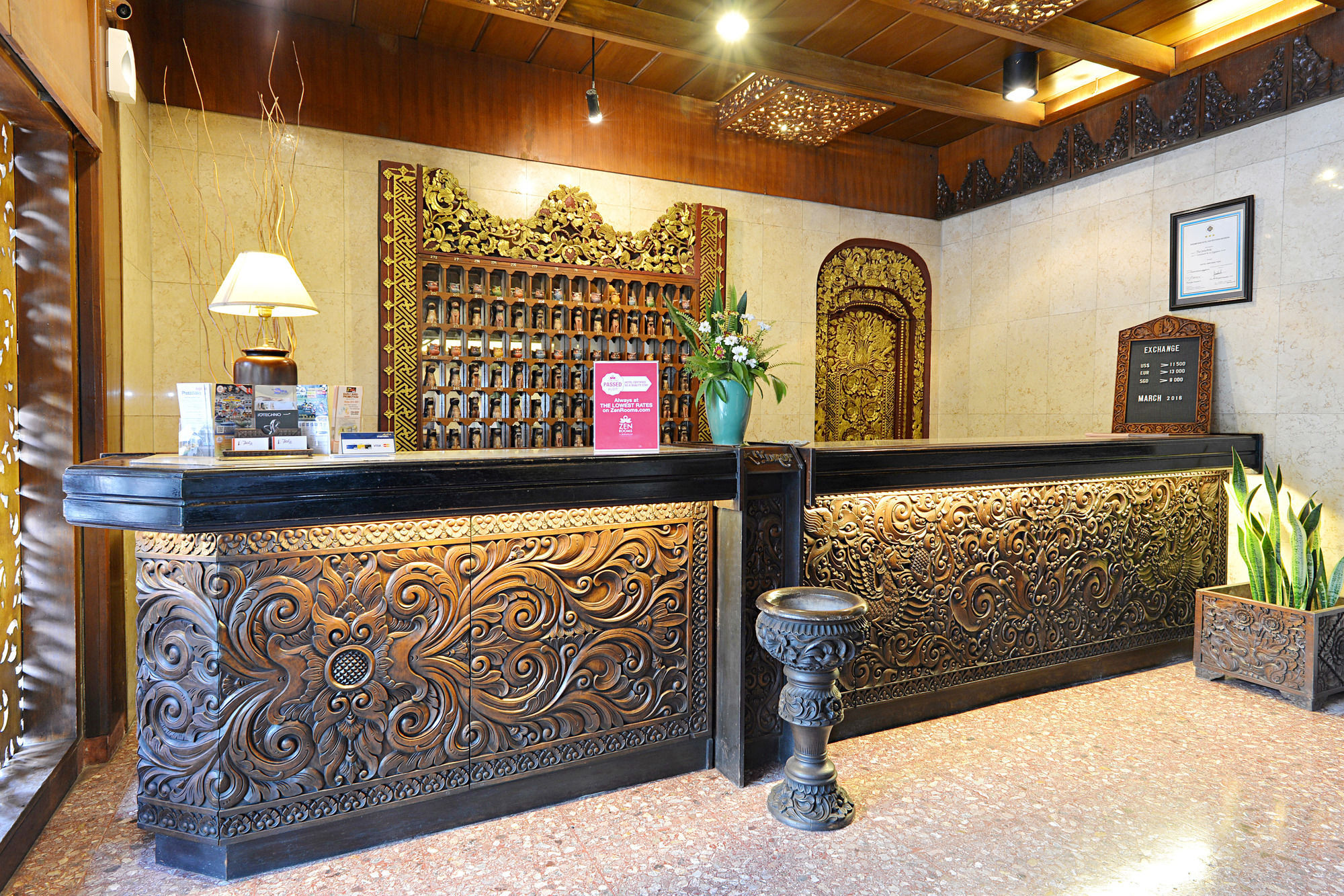 Puri Artha Hotel Γιογκιακάρτα Εξωτερικό φωτογραφία