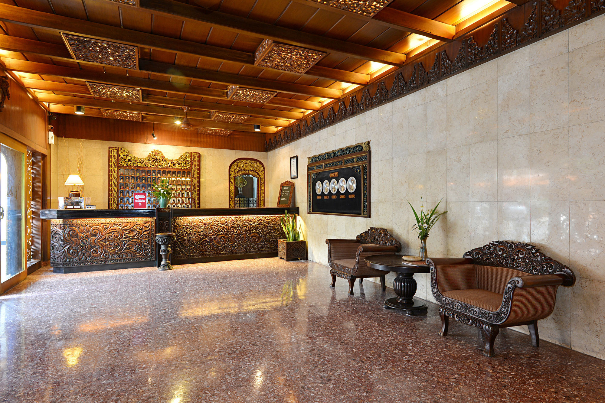 Puri Artha Hotel Γιογκιακάρτα Εξωτερικό φωτογραφία