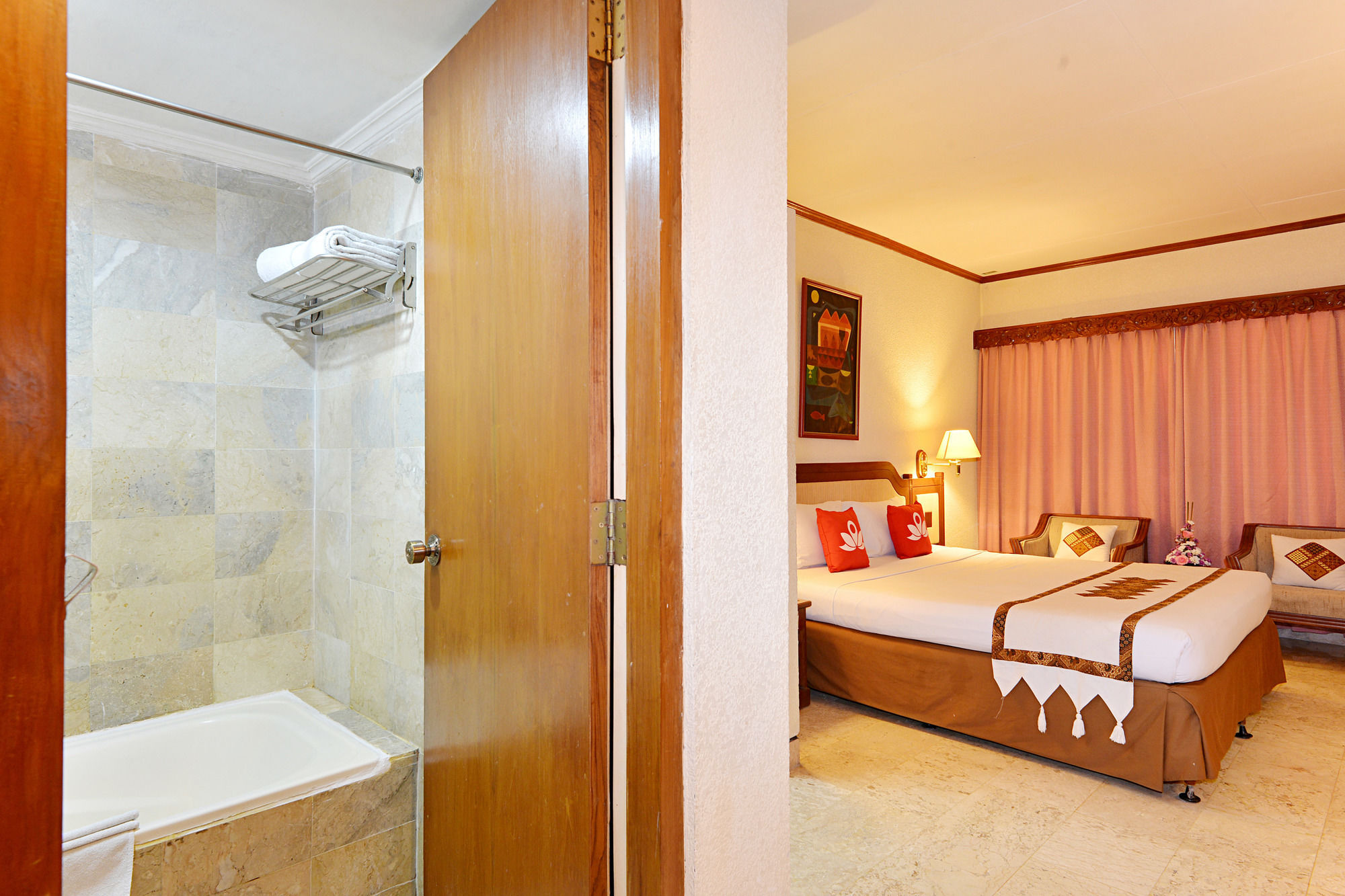 Puri Artha Hotel Γιογκιακάρτα Εξωτερικό φωτογραφία